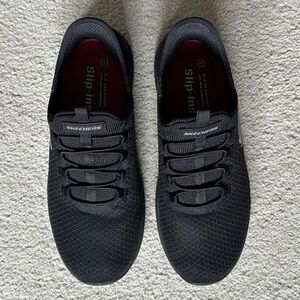 Skechers Slip-in Footwear Size 8.5 wide